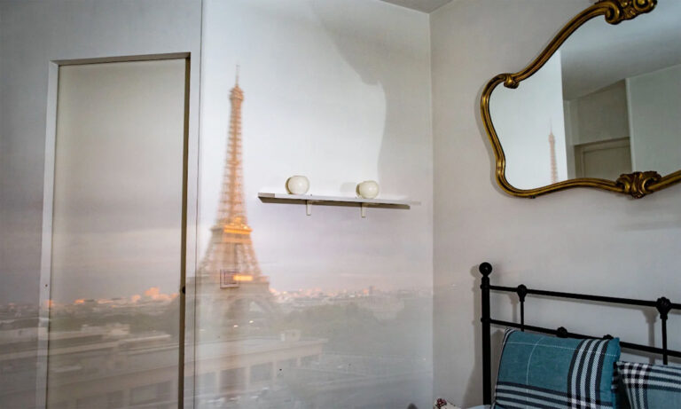 Biến căn hộ ở Paris thành máy ảnh khổng lồ