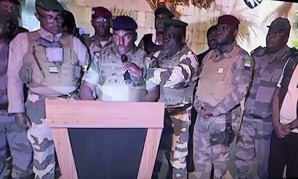 Quân đội Gabon tuyên bố đảo chính