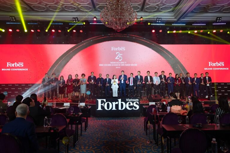 Gỗ An Cường đón nhận “Top 25 Thương Hiệu Dẫn Đầu” của Forbes Việt Nam